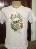 Camiseta Caveira com Dados e Cartas