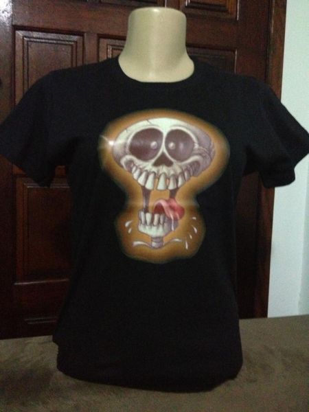 Camiseta Caveira Luz